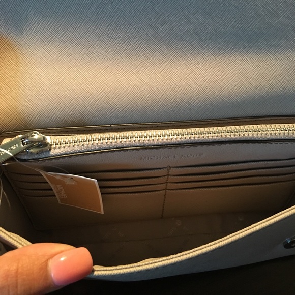 NWT Michael Kors 3 in 1 Jet Set Travel Crossbody - Picture 5 of 7